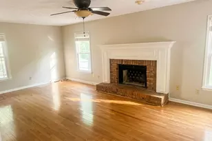 180 Forrest Lake Dr, Fayetteville, GA 30215 - Photo 7