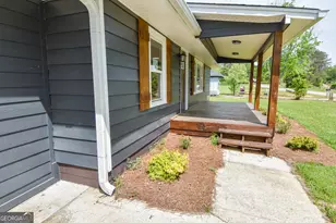 225 Oak Ridge Dr, Thomaston, GA 30286 - Photo 5