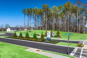 8569 Secretariat Dr, Lithonia, GA 30058 - Photo 5