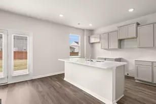 8569 Secretariat Dr, Lithonia, GA 30058 - Photo 5