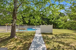 2015 Wood Valley Dr, Loganville, GA 30052 - Photo 23