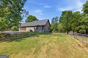 2015 Wood Valley Dr, Loganville, GA 30052 - Photo 15