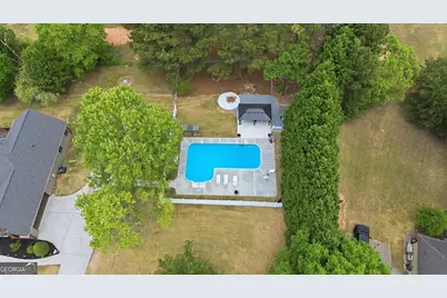 2015 Wood Valley Drive, Loganville, GA 30052 - Photo 3
