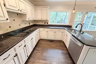 984 Forest Pond Ct, Marietta, GA 30068 - Photo 17