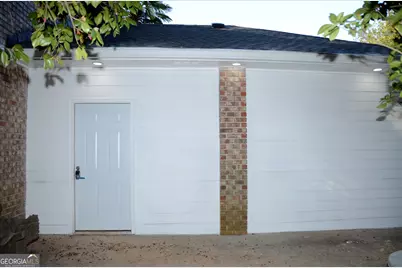 4247 Bingham Ct, Stone Mountain, GA 30083 - Photo 3