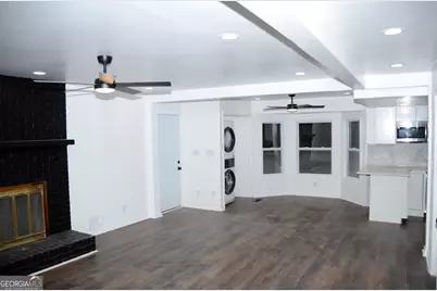 4247 Bingham Ct, Stone Mountain, GA 30083 - Photo 7