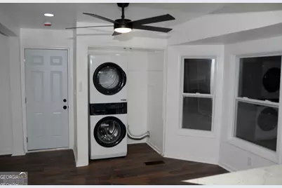 4247 Bingham Ct, Stone Mountain, GA 30083 - Photo 5