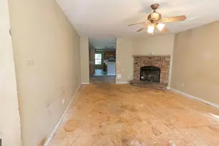 2324 Nelms Dr SW, Atlanta, GA 30315 - Photo 3