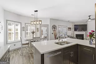 949 Tumlin Trace, Lawrenceville, GA 30045 - Photo 11