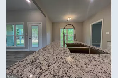 711 Flanders Court, Dublin, GA 31021 - Photo 13
