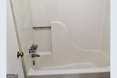 2034 Mallard Way, Lithonia, GA 30058 - Photo 17