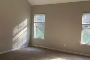 5051 Cliff Top Dr, Loganville, GA 30052 - Photo 9