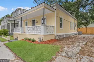 1126 E Waldburg St, Savannah, GA 31401 - Photo 7