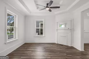 1126 E Waldburg St, Savannah, GA 31401 - Photo 13