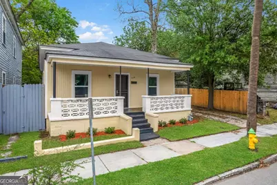 1126 E Waldburg Street, Savannah, GA 31401 - Photo 3