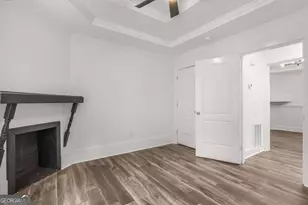 1126 E Waldburg St, Savannah, GA 31401 - Photo 27