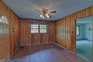 586 Collins Rd, Toccoa, GA 30577 - Photo 9