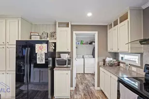 876 Hires Rd, Jesup, GA 31545 - Photo 11