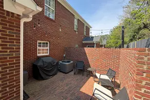 716 Manor Way, Cartersville, GA 30120 - Photo 3