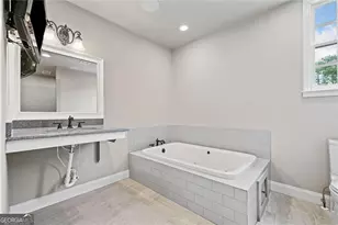 4304 Berkford Cir NE, Atlanta, GA 30319 - Photo 41