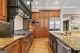 4304 Berkford Cir NE, Atlanta, GA 30319 - Photo 15