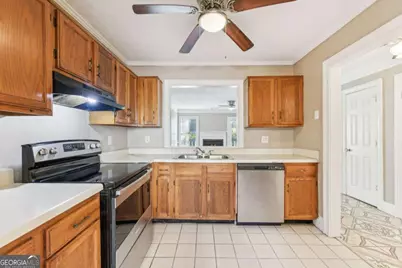 401 Autumn Leaf Way, Norcross, GA 30093 - Photo 9