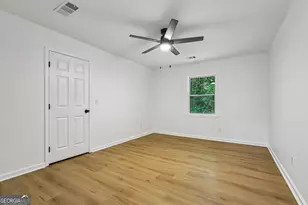 418 Honeysuckle Ln, Stockbridge, GA 30281 - Photo 13