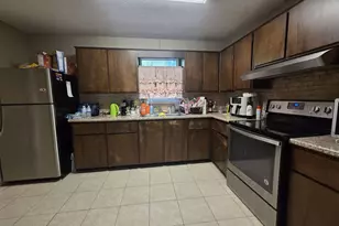 219 Surrey Rd, Hinesville, GA 31313 - Photo 7