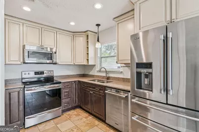 195 Windsor Circle, Woodbine, GA 31569 - Photo 9