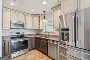 195 Windsor Cir, Woodbine, GA 31569 - Photo 9