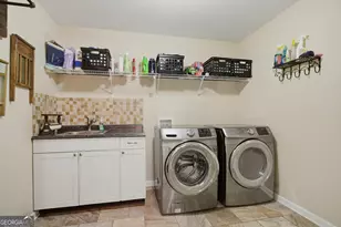 56 Brooks Lake Dr, Newnan, GA 30263 - Photo 23