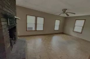 354 S Pine St, Toccoa, GA 30577 - Photo 3