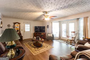 116 E Fulton St, Newborn, GA 30056 - Photo 21