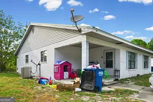 304 Cannon St, Nahunta, GA 31553 - Photo 11