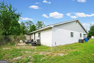 304 Cannon St, Nahunta, GA 31553 - Photo 15