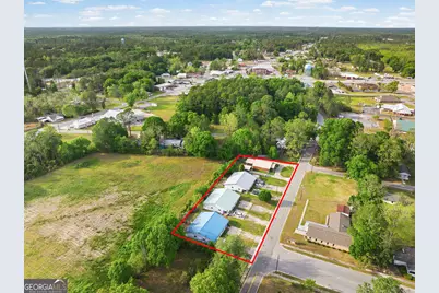 304 Cannon St, Nahunta, GA 31553 - Photo 5