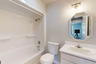 704 Hillwood Dr, Statesboro, GA 30458 - Photo 23