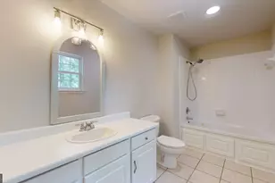 704 Hillwood Dr, Statesboro, GA 30458 - Photo 17