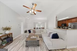 1201 Pendley Point, Hampton, GA 30228 - Photo 5