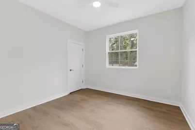 2911 Pine Valley Circle, East Point, GA 30344 - Photo 7