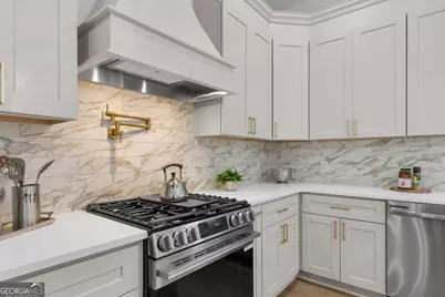 2911 Pine Valley Circle, East Point, GA 30344 - Photo 19