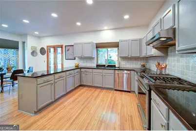 480 Chimney Bluff, Alpharetta, GA 30022 - Photo 7