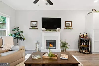 1528 Bluff Valley Circle, Gainesville, GA 30504 - Photo 3