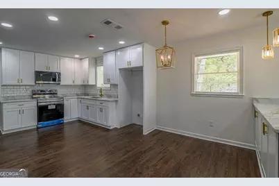 1044 Rocksprings Street, Forest Park, GA 30297 - Photo 9