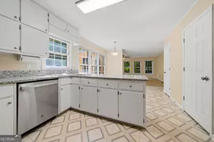 430 Ridgemont Dr, Fayetteville, GA 30215 - Photo 13