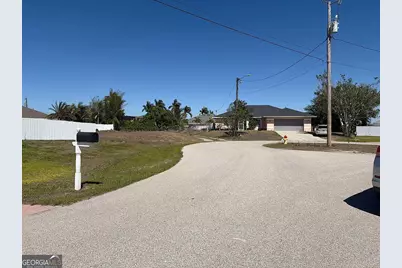 900 NW Embers Terrace, Cape Coral, FL 33993 - Photo 5