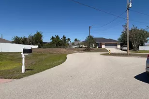 900 NW Embers Terrace, Cape Coral, FL 33993 - Photo 5