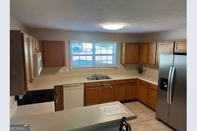 4393 English Loop, Lithonia, GA 30038 - Photo 3