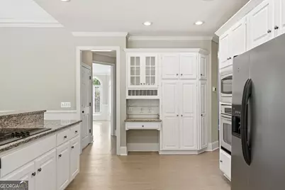 426 Clubview Drive, Woodstock, GA 30189 - Photo 17