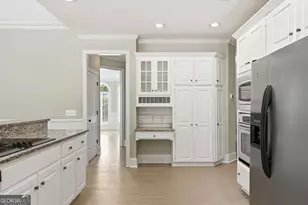 426 Clubview Dr, Woodstock, GA 30189 - Photo 17